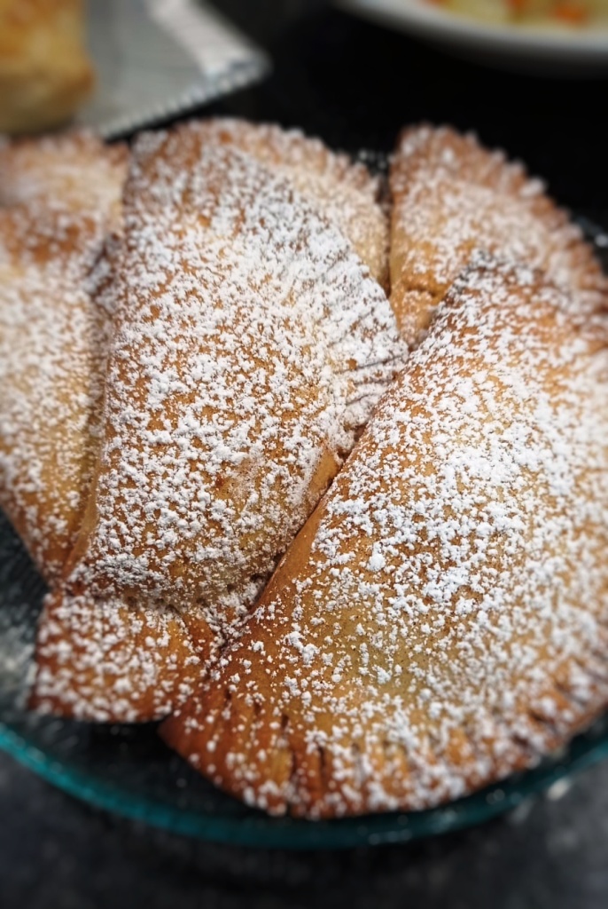 Pastissets tradicionales con aspecto exterior similar a los pastelitos de cereza